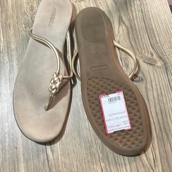 Aerosoles flip flops - Picture 2 of 2